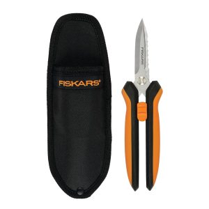 Fiskars 8-Inch Multipurpose Pruning Shears for Gardening with Sheath and SoftGrip Deal with – Ideally suited for Slicing Nursery Pots, Luggage, and Wire